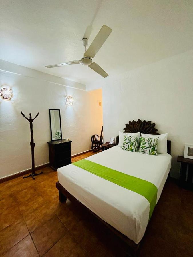 Hotel Casa De La Palma Bed & Breakfast Zihuatanejo Eksteriør billede