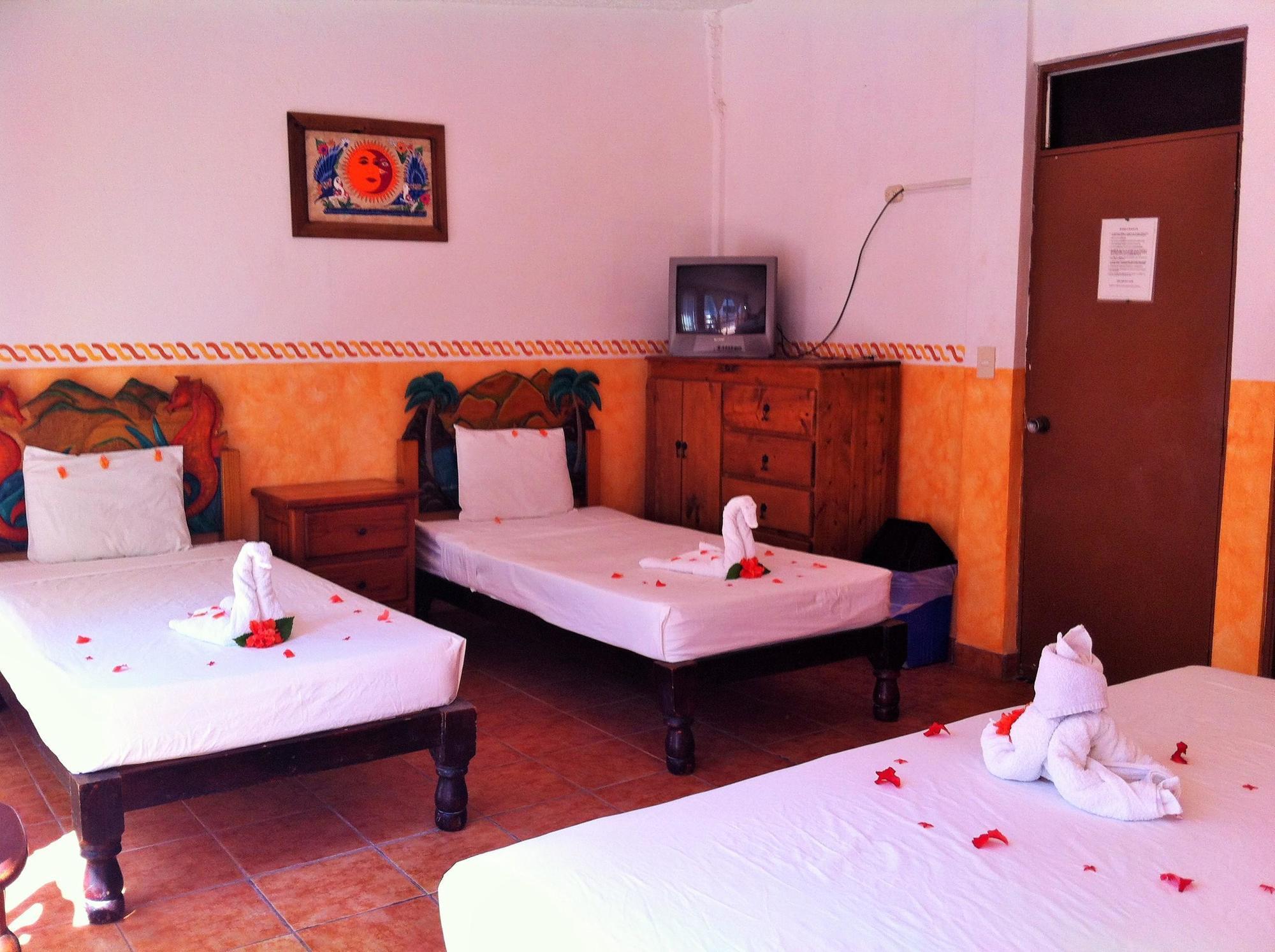 Hotel Casa De La Palma Bed & Breakfast Zihuatanejo Eksteriør billede